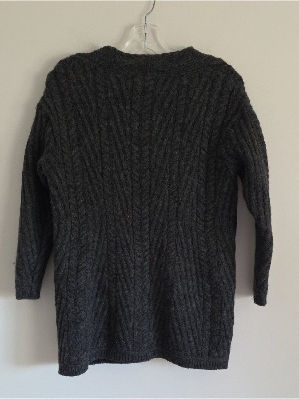 ARAN Mor | chunky cable knit charcoal wool cardigan sweater vintage Sz M - Picture 6 of 6